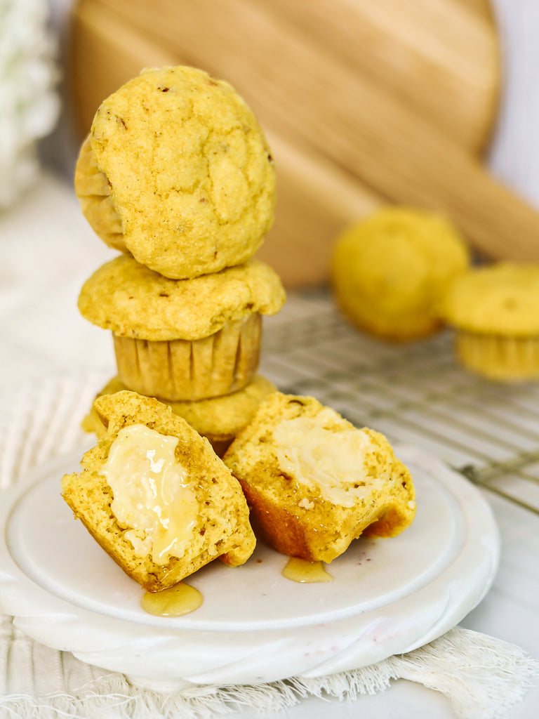 CORNBREAD MUFFINS WITH SMOKED HONEY BUTTER