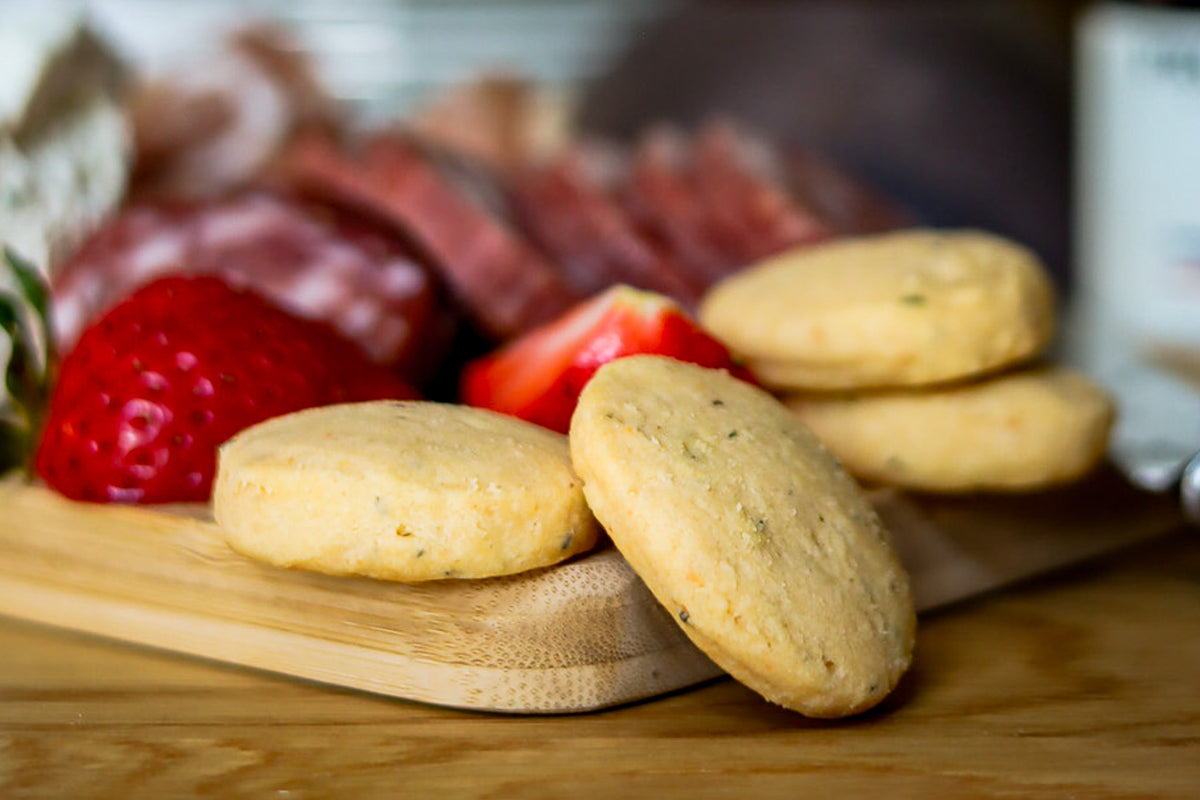 Aged Cheddar & Thyme Cheese Board Biscuits